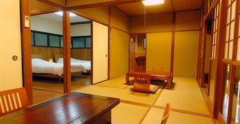 Momijiya Bekkan Kawanoiori 3* Kyoto